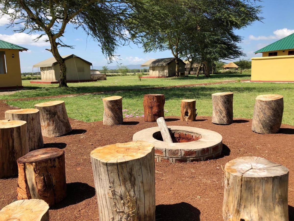 Africa Safari Camping Мто-ва-Мбу Экстерьер фото